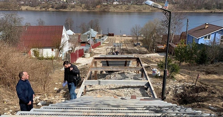 В Тутаеве продолжается благоустройство Волжской набережной