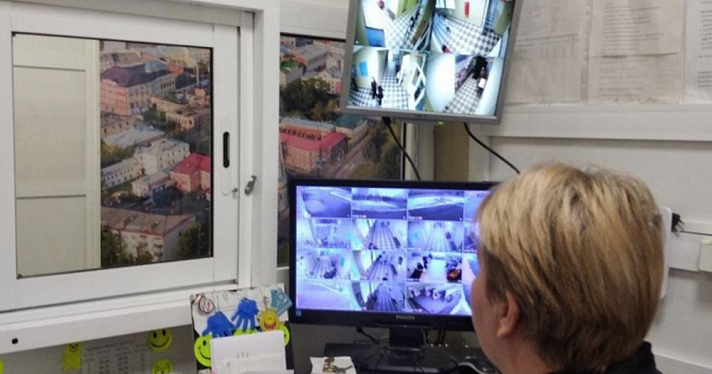 В школах Ярославской области усилили меры безопасности