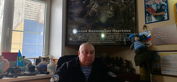 «Нужно стать настоящим»: создатель ярославского клуба «Десантник» о празднике 23 февраля, армии и патриотическом воспитании
