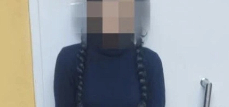 В Ярославской области женщина ударила знакомую ножом и забрала 200 тысяч рублей