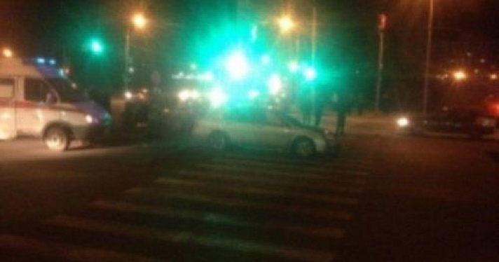 В Рыбинске две иномарки не поделили дорогу: есть пострадавший 