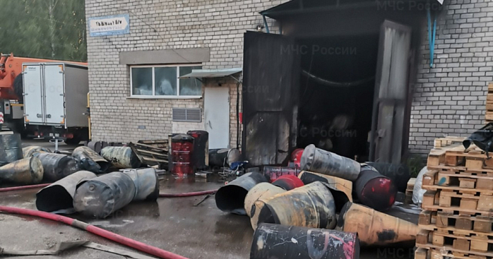 В Ярославле горел склад на Московском проспекте