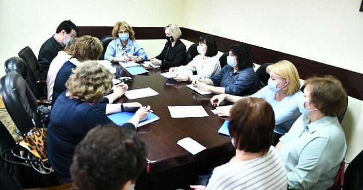 Еще одна семья из дома на Батова получила выплату на приобретение жилья