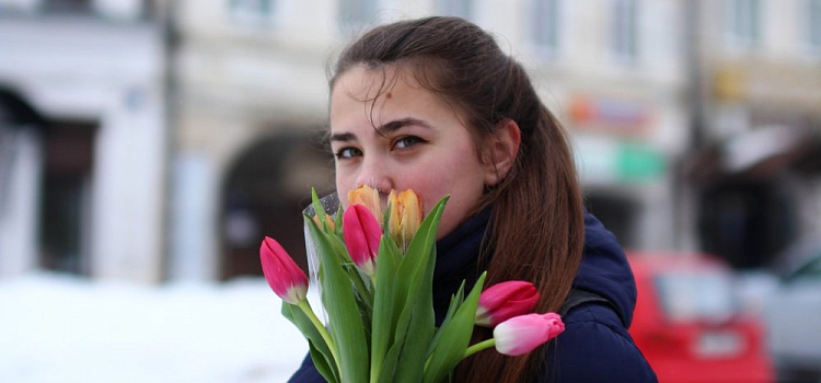 8 марта ярославнам будут дарить тюльпаны: где