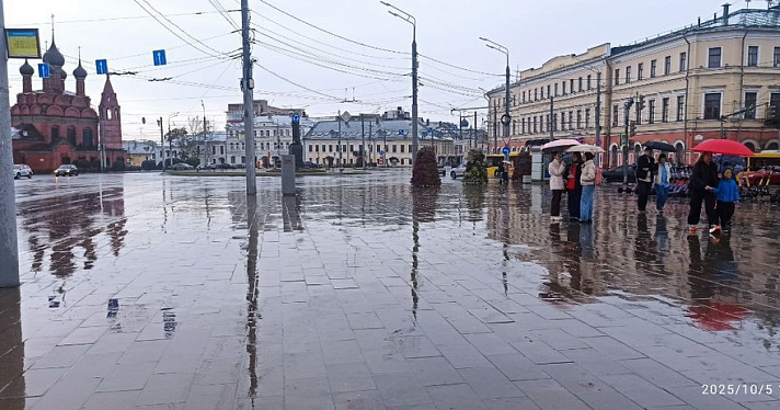 В Ярославле меняют остановочные павильоны