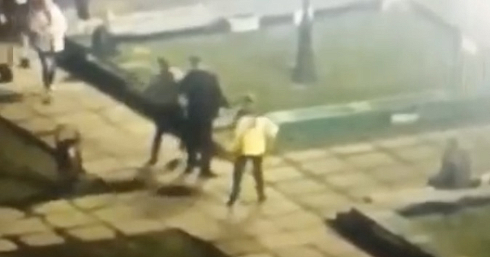 В Ярославской области пьяный мужчина разбил бутылку о голову незнакомца