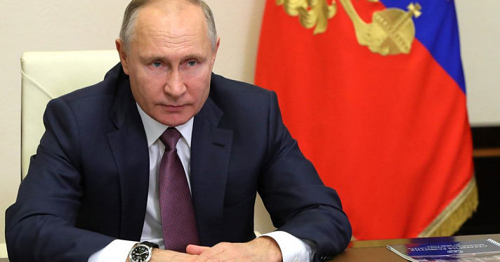 Владимир Путин посмертно присвоил звание Героя России Нурмагомеду Гаджимагомедову