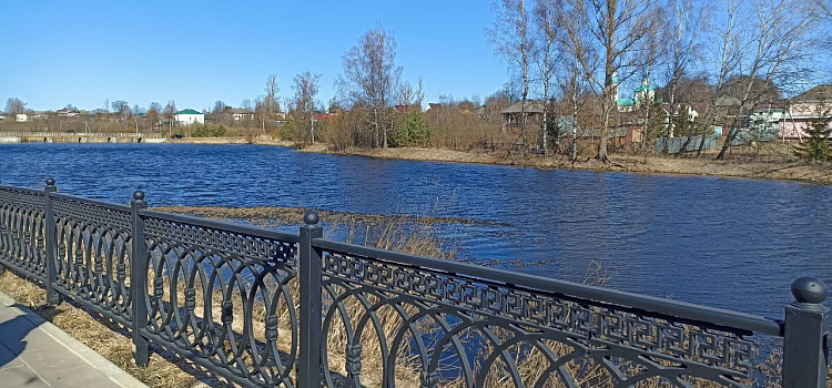 В Большесельском округе установят станции водоочистки и благоустроят набережную_294864