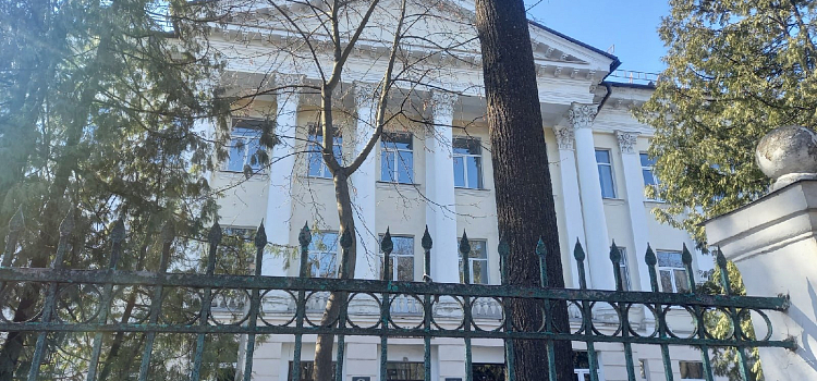 Вооруженное нападение в ЯРГУ: фоторепортаж_175986