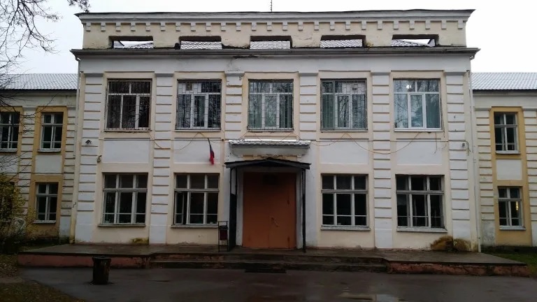 В Заволжском районе Ярославля школу закроют на ремонт посреди учебного года