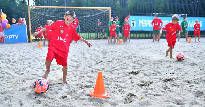 В Ярославле открыли первую в городе детскую академию пляжного футбола_217149