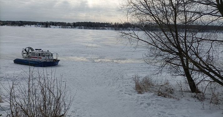 Десять человек решили перейти Волгу по льду: стали известны подробности ночной трагедии в селе Диево-Городище_235489