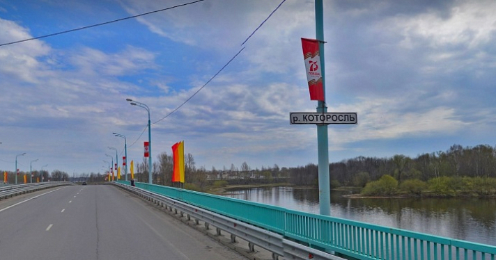 Ярославец разбился, сорвавшись с моста через Которосль