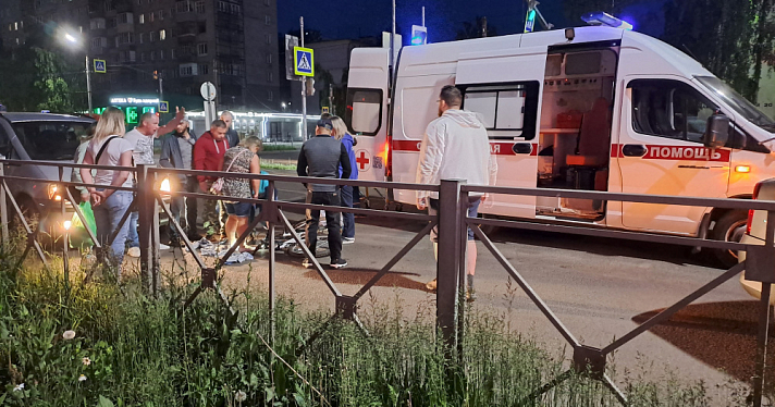 В Ярославле в День города сбили молодую велосипедистку