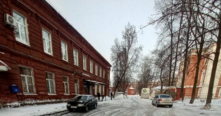 Переломы рук и ног: в Ярославле более 140 человек обратились в травмпункт за минувшие сутки