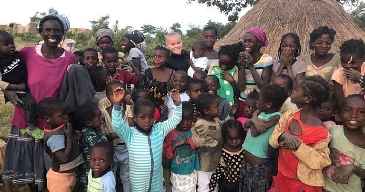 «За смерть ребенка никто не отвечает»: ярославна переехала в Африку и начала помогать детям_171835