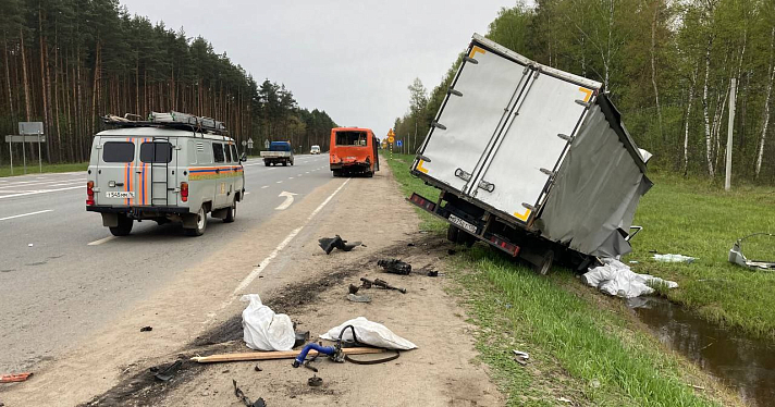 В Ярославской области несколько человек пострадали в результате ДТП с участием рейсового автобуса_272021