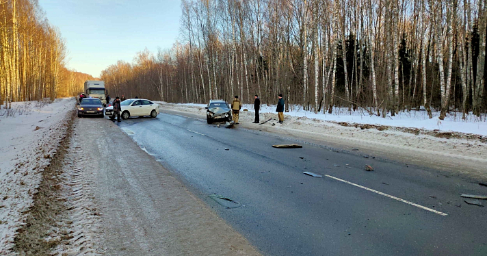 В Ярославской области собственника дороги, на которой произошло несколько ДТП с пострадавшими, привлекут к ответственности_235740