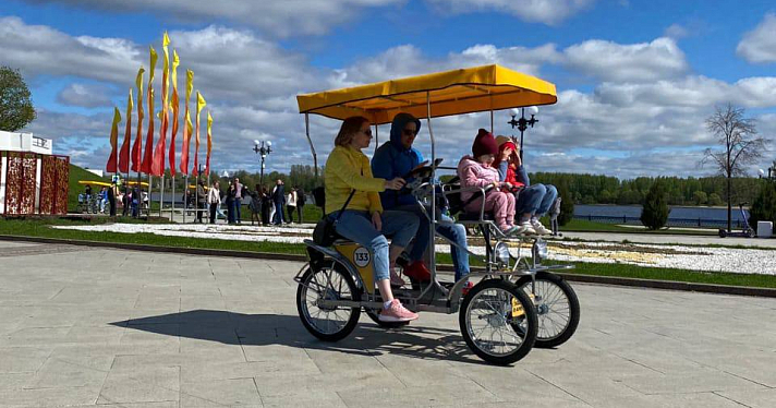В Ярославле запустили велокареты_271623
