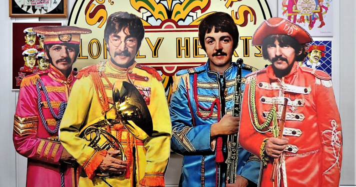 «Любовь, лишающая разума»: ярославский коллекционер о группе «The Beatles», почтовых марках и памятных вещах