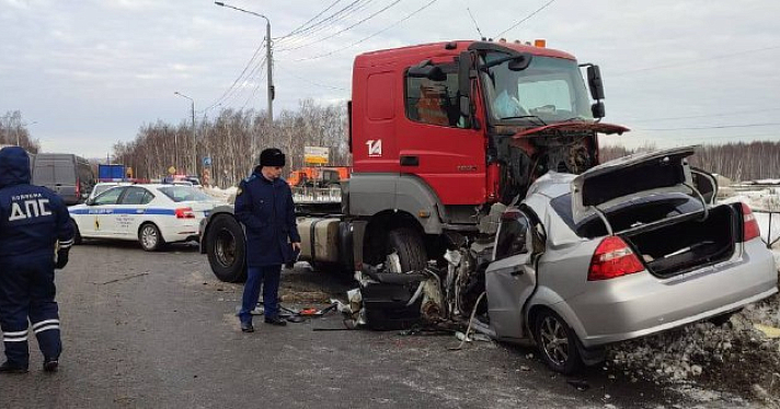 В Ярославле суд вынес приговор по уголовному делу о смертельном ДТП на Юго-Западной окружной дороге_272095