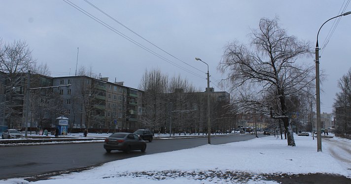 В Ярославле запретят парковку на участках двух улиц_265854