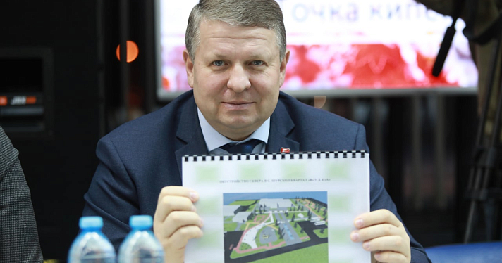 Михаил Евраев обсудил со студентами-архитекторами проекты 43 общественных пространств_227783